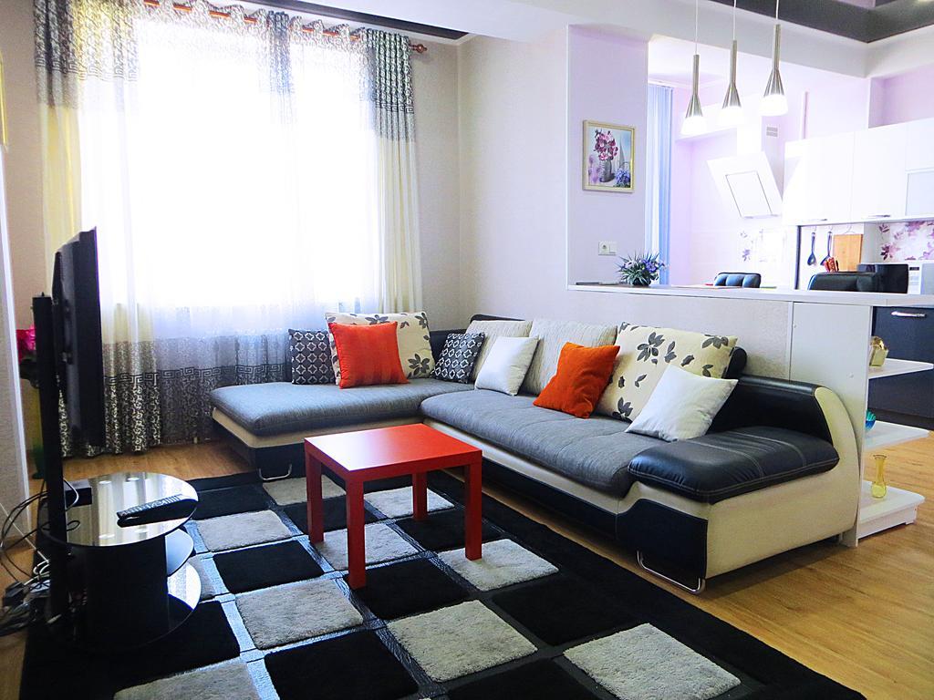 Bishkek Flatlux Apartments Eksteriør billede
